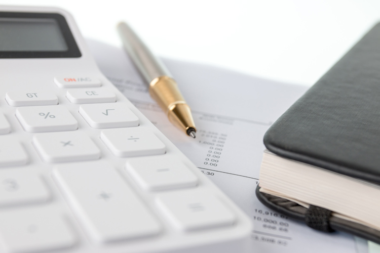 Uplatnění odpočtu daně při registraci osoby povinné k dani za plátce a při zrušení registrace plátce